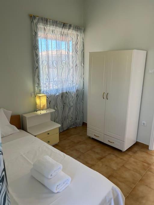 Nireos Sea View Apartment *